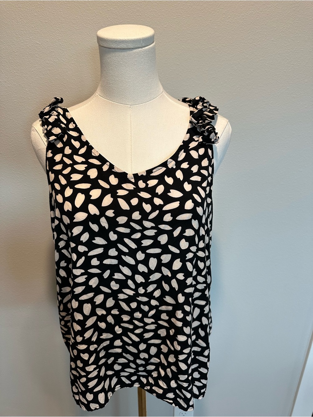 Staccato Black and White Abstract Petal Top